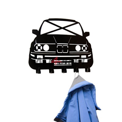 Vešiak v tvare BMW E30
