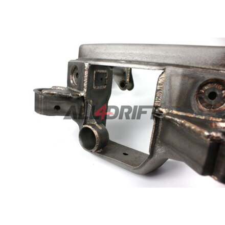Vystuženie nápravnice BMW E36
